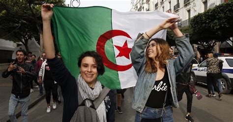 Algeria’s massive protests against its ailing leader, explained - Vox
