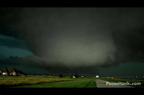 At 2.6 Miles wide, this is the largest Tornado ever recorded. Touchdown was near El Reno ...