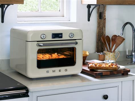 Smeg to launch new multifunctional countertop oven - kbbreview