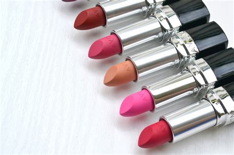 MAKEUP | Avon True Color Perfectly Matte Lipstick Review with Swatches | Cosmetic Proof ...