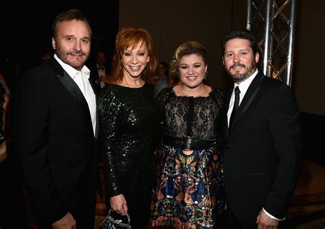 How Many Kids Does Reba McEntire Have? The ACM Awards Host Has One ...