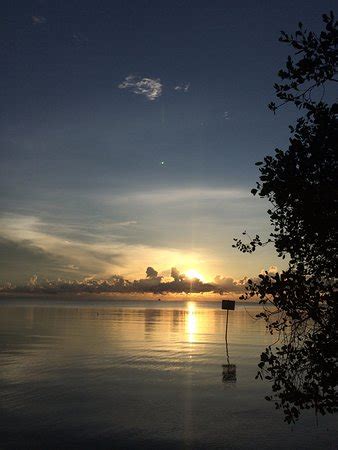 Gambar Laut Tenang : Gambar laut lautan horison gelombang tenang teluk biru. - dambash