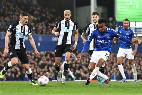 Everton vs Newcastle United Predicted Lineups: Is Allan Saint-Maximin ...