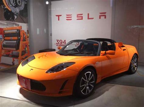 2008 Tesla Roadster - Information and photos - MOMENTcar