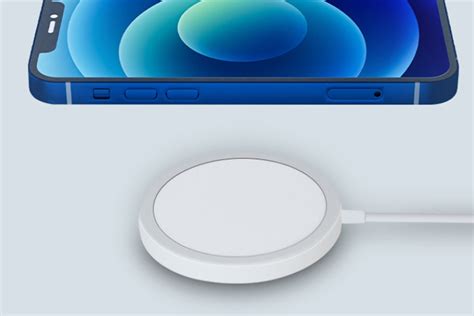 This magnetic wireless charger is perfect to power up your iPhone 12 ...