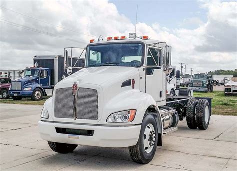 Kenworth T370