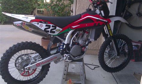 Buy 2008 Husqvarna 450 Dirt Bike on 2040-motos