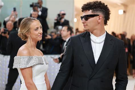 Patrick Mahomes, wife Brittany Mahomes stun at 2023 Met Gala