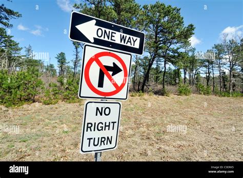 Real Confusing Road Signs