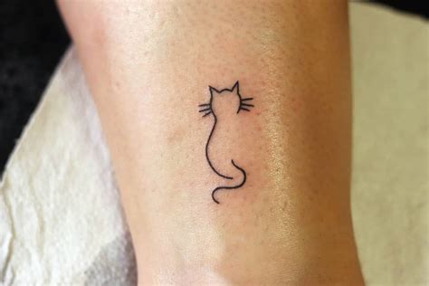 Top 61+ Best Simple Cat Tattoo Ideas - [2021 Inspiration Guide]