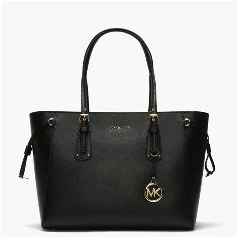 Lyst - Michael Kors Voyager Black Saffiano Leather Tote Bag in Black