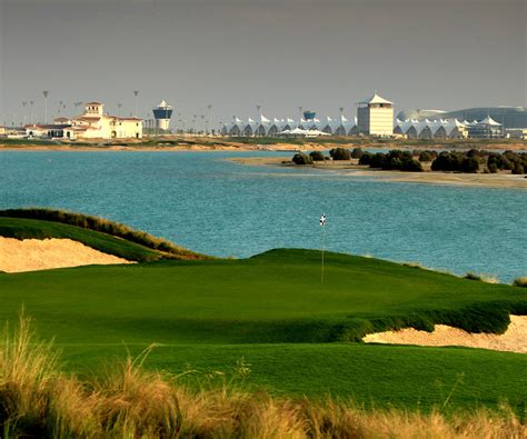 Yas Links Golf Club – DG Golf