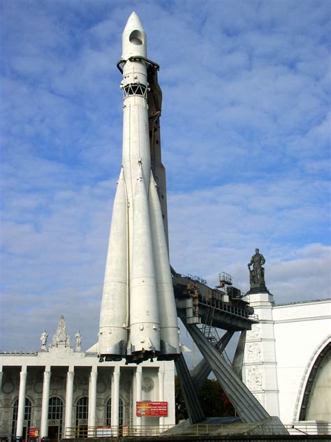 File:Russia-Moscow-VDNH-Rocket R-7-1.jpg - Wikimedia Commons