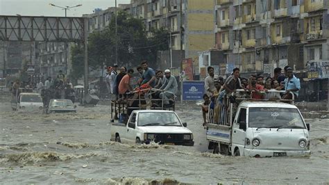 Karachi floods: 23 killed, hundreds of homes inundated | world-news | Hindustan Times