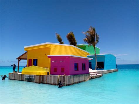 Maldives Floating City - First Island - Waterstudio