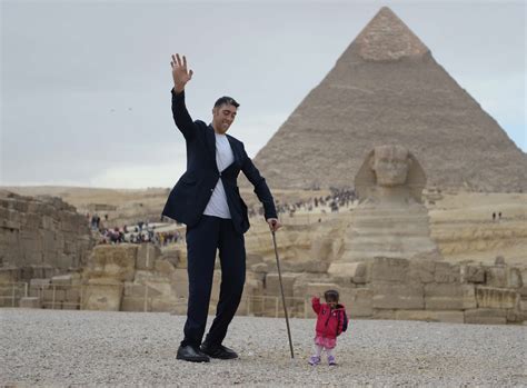 The World's Tallest Man Met the World's Shortest Woman, And Just Look at These Pics - Maxim