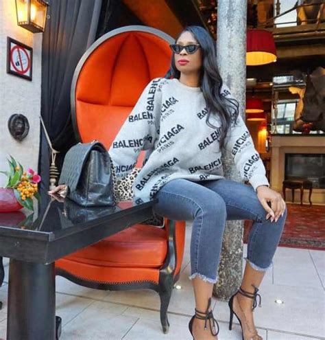 Jennifer Williams Shades 'Basketball Wives' Co-Stars As She Vacations In Paris