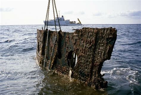 Piece of the RMS Titanic being raised from the North Atlantic : r ...