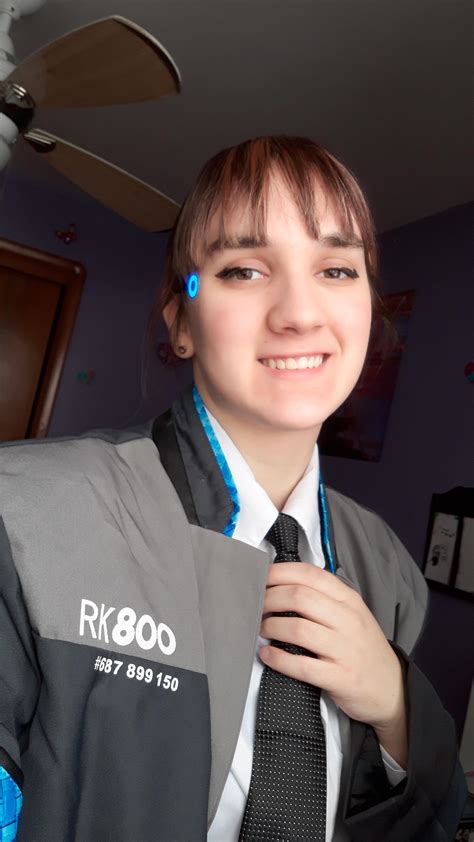 I got my Connor cosplay!!! : r/DetroitBecomeHuman