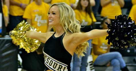 NFL and College Cheerleaders Photos: Mizzou Golden Girls Ready for a ...