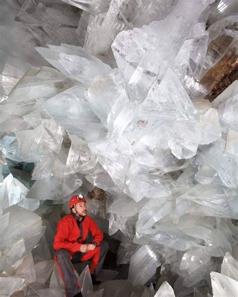 Selenite cave found in Spain - 9GAG