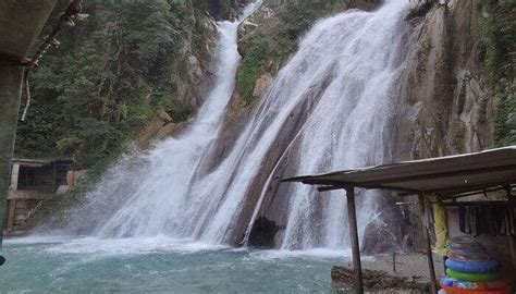 5 Waterfalls Near Dehradun One Must Visit For An Epic Vacay In 2023