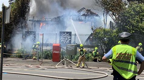 Epping cafe fire: Community raises money for Cafe Topiary owner | Daily ...