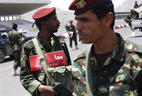 15 militants, 10 soldiers killed in Yemen attack - Washington Examiner