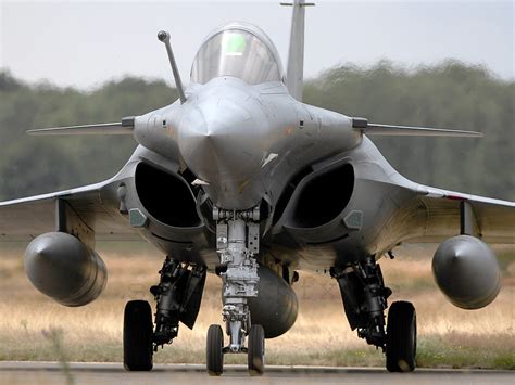 India signs deal to buy 36 Rafale fighter jets from France edge over Pakistan
