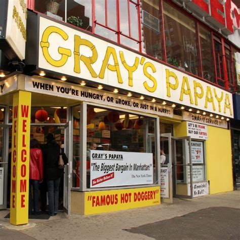 Gray's Papaya to Open New NYC Location