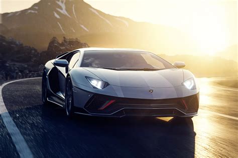 Unbelievable with Lamborghini Aventador is 12 y/o but still looks ...