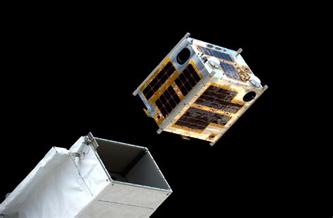 Space in Images - 2016 - 04 - Microsatellite Launch