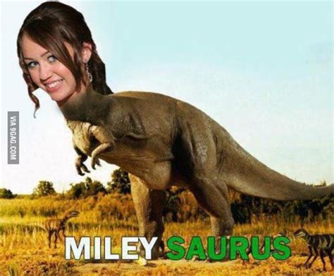 Best Dinosaur Memes of the Internet