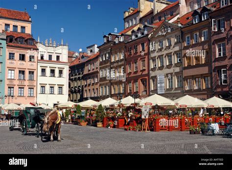 Old Town square in Warsaw Stock Photo - Alamy