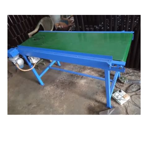 Flat Belt Conveyor System at Rs 45,000 / Piece in Ahmedabad | Shiv Dhara Fabricators & Engineering