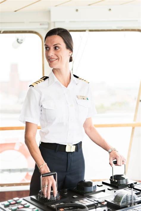 Setting Sail: My Journey to Becoming the First American Female Captain ...