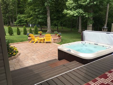 Deck with hot tub, paver patio, fire pit and sitting wall | Hot tub patio, Hot tub backyard, Hot ...