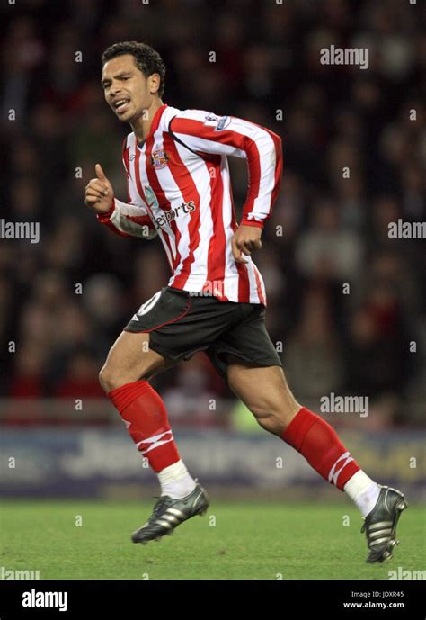 KIERAN RICHARDSON SUNDERLAND FC STADIUM OF LIGHT SUNDERLAND ENGLAND 08 ...