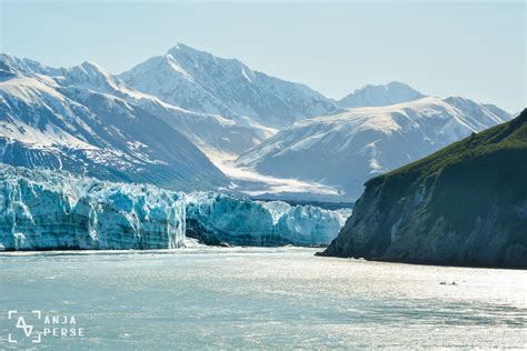 Hubbard Glacier, Alaska on a sunny day [OC] [2250 x 1500] : r/EarthPorn