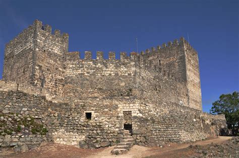 Leiria Castle | Portugal Travel Guide Photos