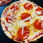 Crispy Tortilla Pizzas Roll Ups - Keto & Low Carb Recipes