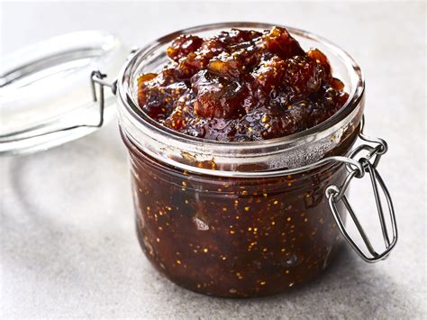 Fig Jam | This easy fig jam recipe is the perfect way to use up an ...