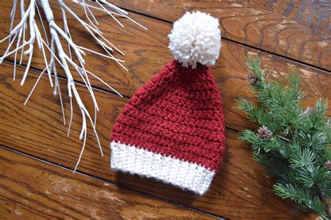 Christmas Crocheting: Baby & Toddler Santa Hat | Traveling Hook Creative