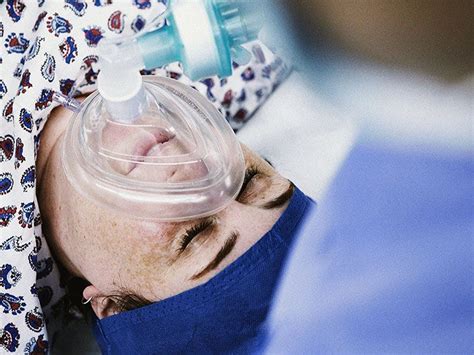 General anesthesia: Side effects, risks, and stages