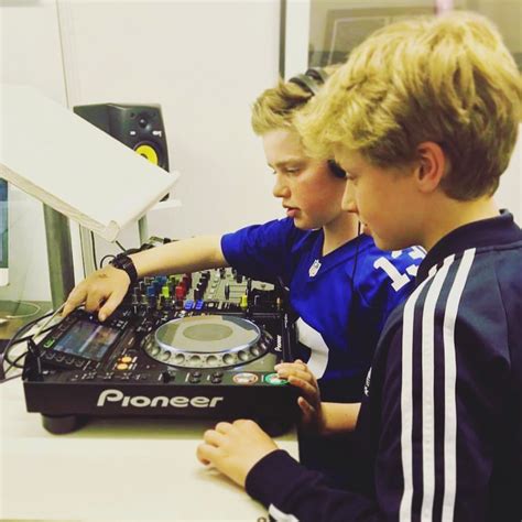 DJing for kids: The fun new way for your kids to learn music | LSA