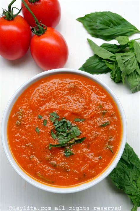 Tomato basil sauce – Laylita's Recipes