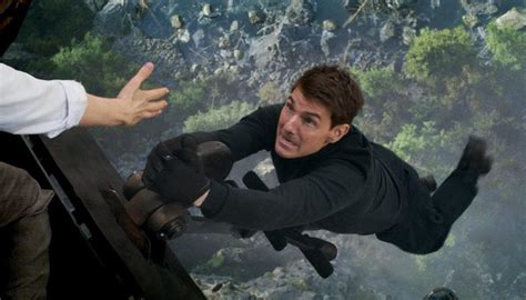 Tom Cruise's stunts in Mission: Impossible Dead Reckoning Part One ...