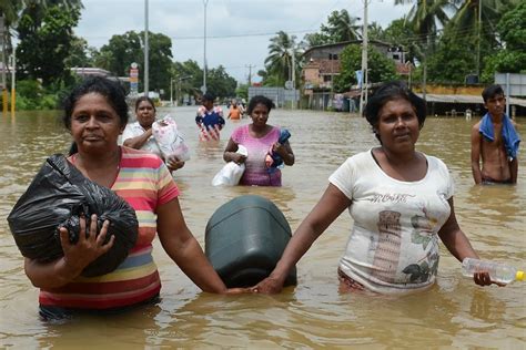 'Half a million flee homes' as Sri Lanka grapples with deadly floods ...