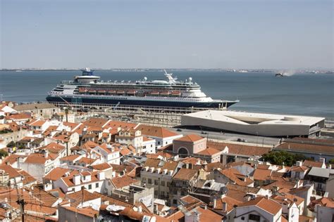 Cruise Terminal of Lisbon is the only Portuguese in the race to the most important prize of ...