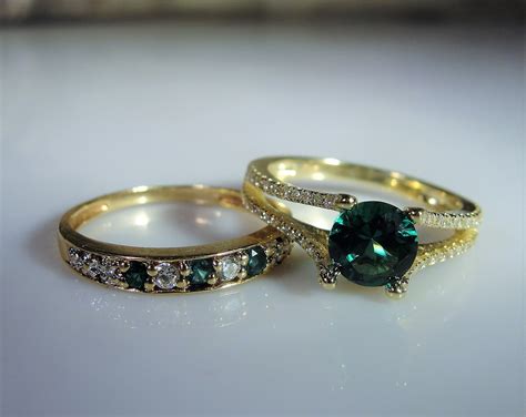 10K Alternative Bridal Ring Set, Green Emerald Diamond Engagement Ring, Green Emerald & Diamond ...